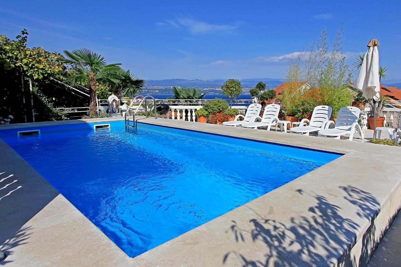 Family Friendly Apartments With A Swimming Pool Lovran, Opatija - 14178 Экстерьер фото