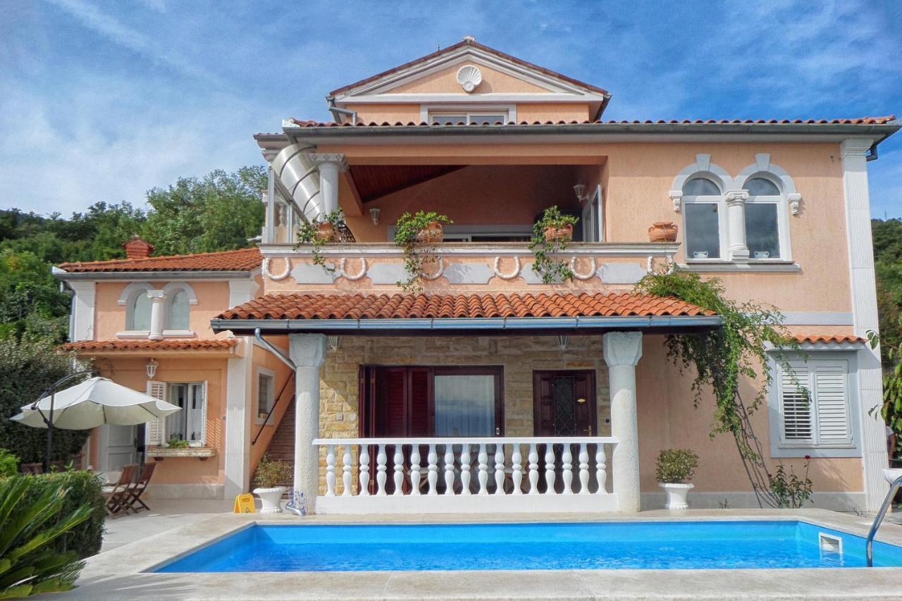 Family Friendly Apartments With A Swimming Pool Lovran, Opatija - 14178 Экстерьер фото