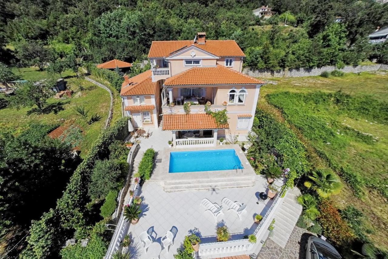 Family Friendly Apartments With A Swimming Pool Lovran, Opatija - 14178 Экстерьер фото