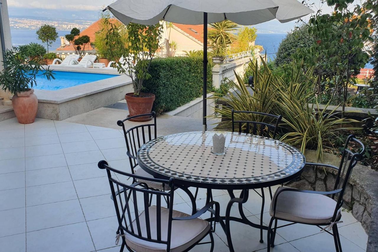 Family Friendly Apartments With A Swimming Pool Lovran, Opatija - 14178 Экстерьер фото
