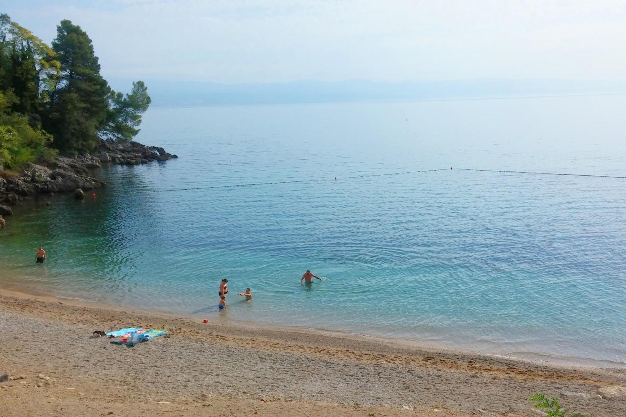 Family Friendly Apartments With A Swimming Pool Lovran, Opatija - 14178 Экстерьер фото
